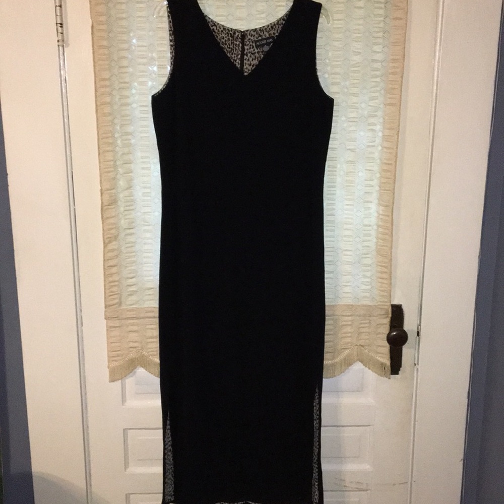 August Max black dress size 3 (extra large)